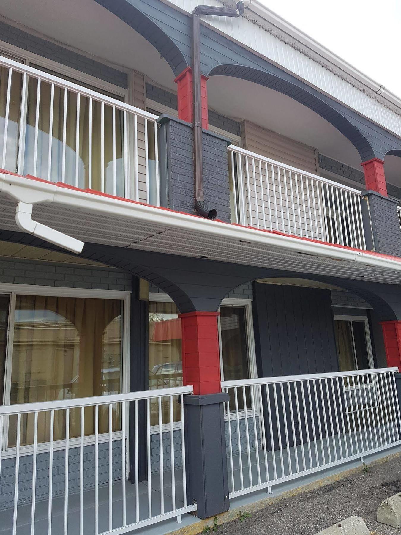 Olympia Motel 2*